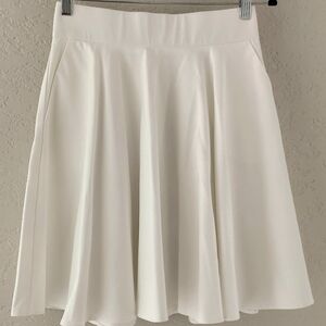 White A-Line Knee-Length Circle Pleated Skirt For Formal Occasions